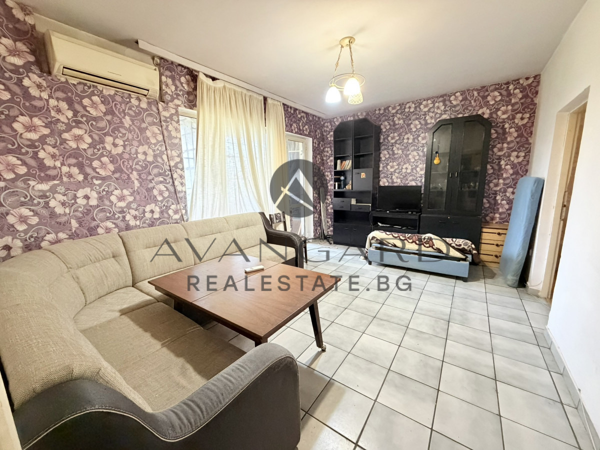 Продава 3-СТАЕН, гр. Пловдив, Тракия