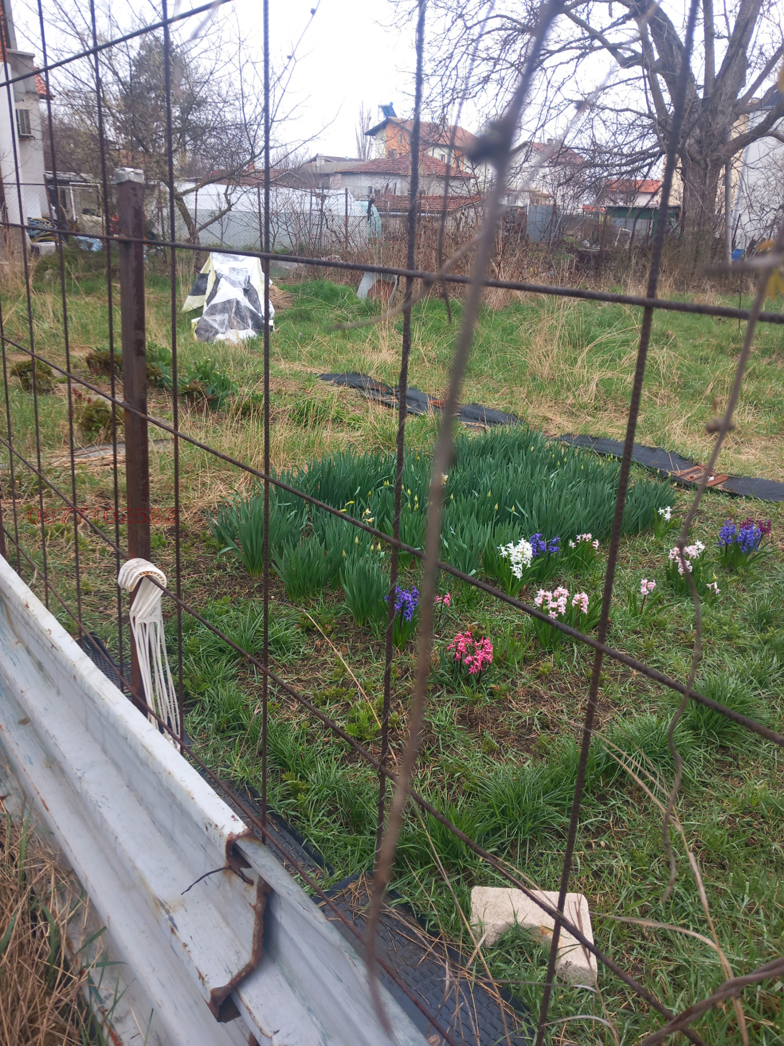 Продава КЪЩА, гр. София, Требич