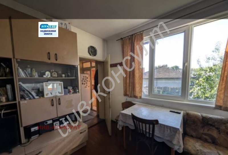 Продава КЪЩА в област Велико Търново, гр. Дебелец - 150 кв.м / 140 000 € » 273 816.20 лв., ИИВ-КОНСУЛТ