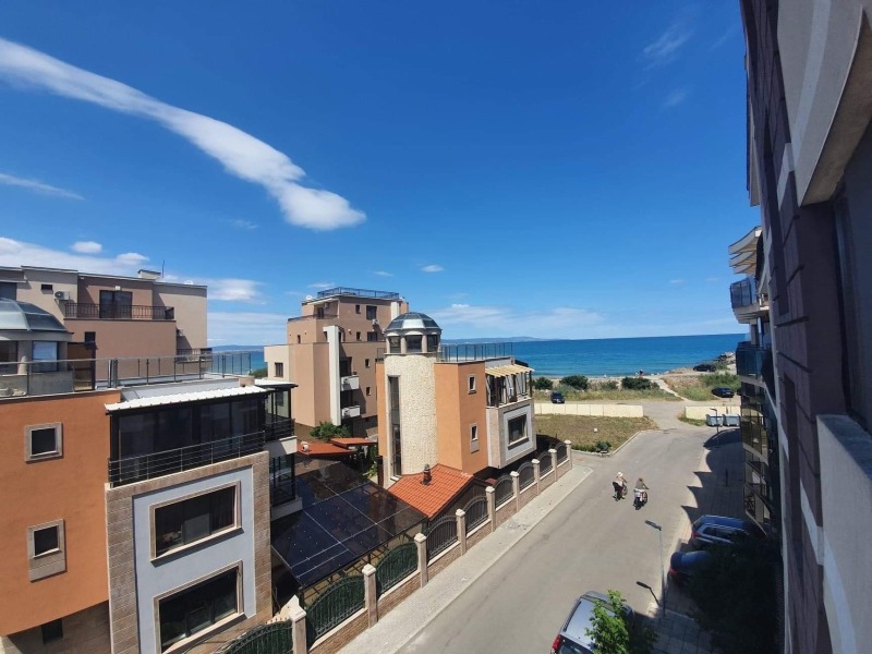Продава  3-стаен, област Бургас, гр. Поморие •  150 000 € • ID 92710547 — holmes.bg - [1] 