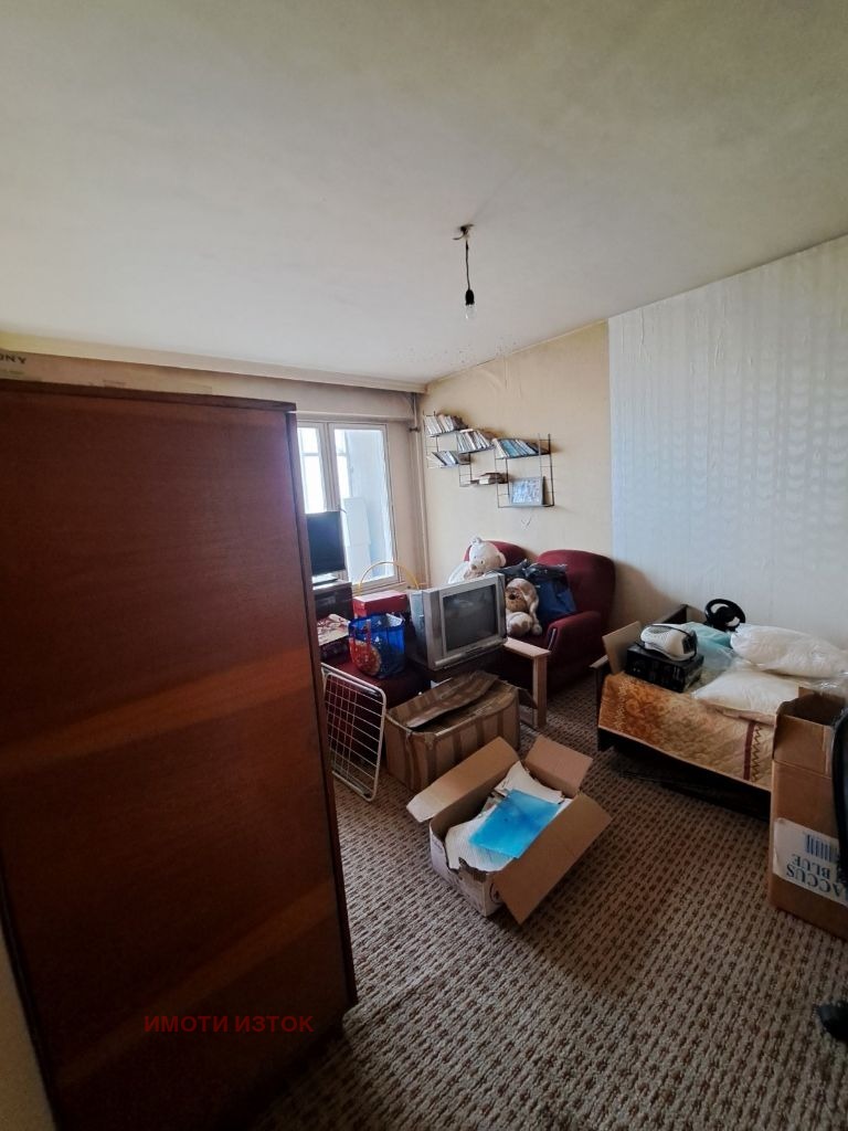 Til salgs  2 soverom Pernik , Iztok , 93 kvm | 75938018 - bilde [8]
