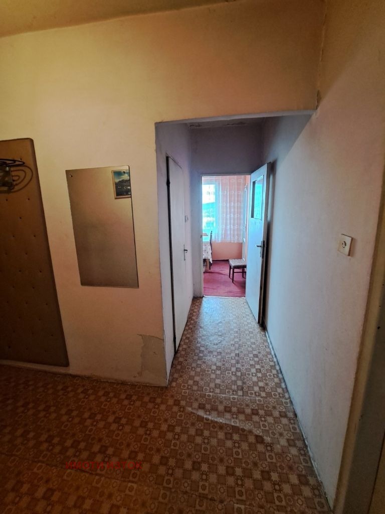 Til salgs  2 soverom Pernik , Iztok , 93 kvm | 75938018 - bilde [14]