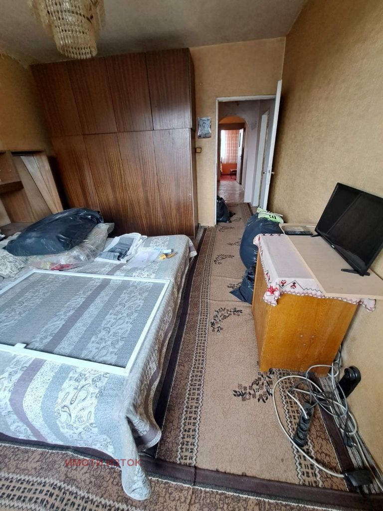 Til salgs  2 soverom Pernik , Iztok , 93 kvm | 75938018