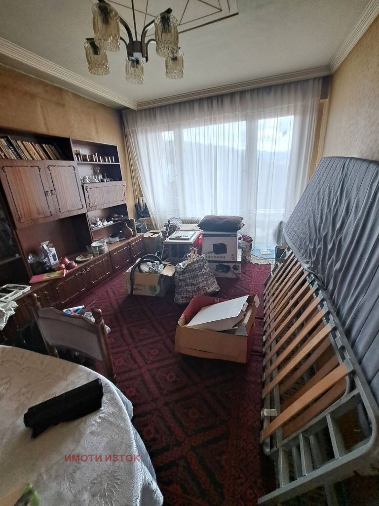 Til salgs  2 soverom Pernik , Iztok , 93 kvm | 75938018 - bilde [7]