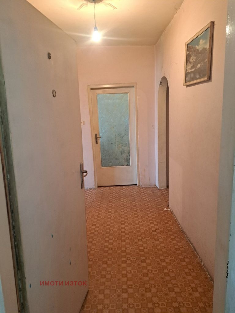 Til salgs  2 soverom Pernik , Iztok , 93 kvm | 75938018 - bilde [15]