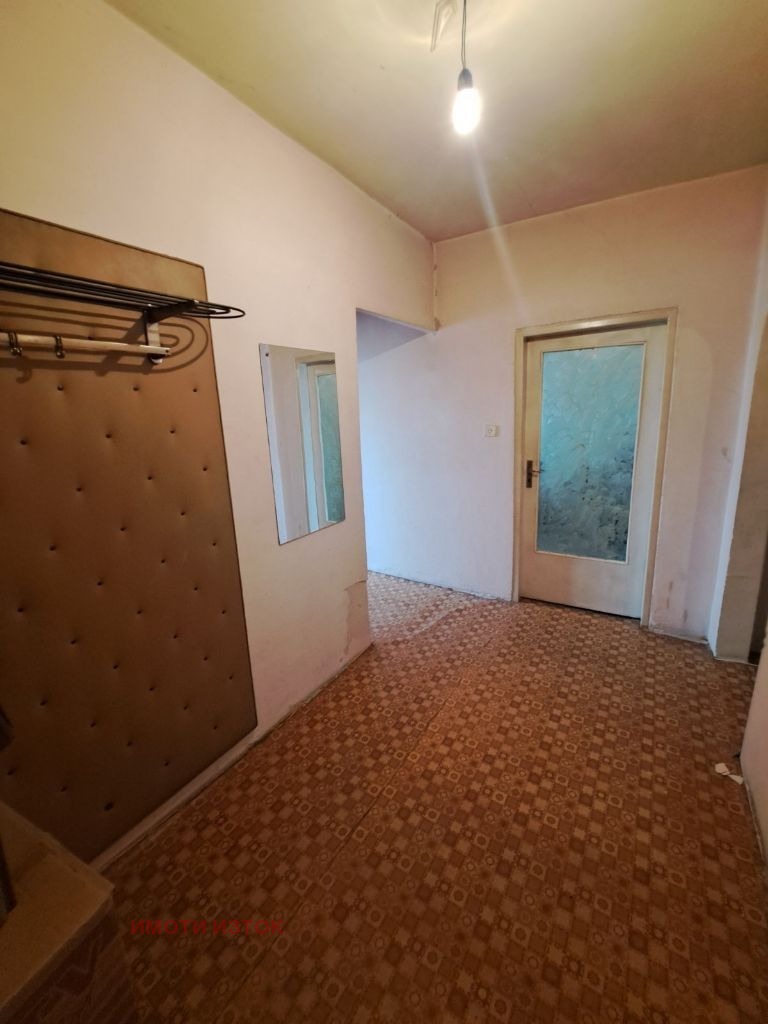 Til salgs  2 soverom Pernik , Iztok , 93 kvm | 75938018 - bilde [13]