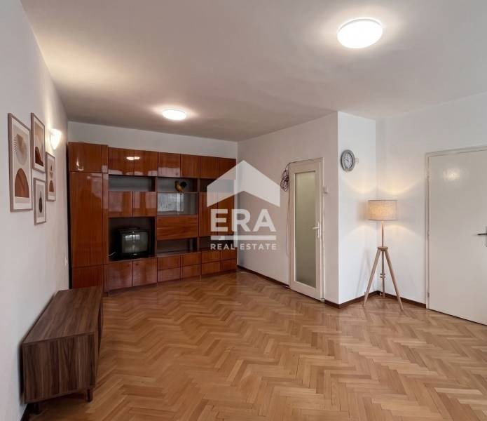 Продава 3-СТАЕН, гр. Русе, Централен южен район, снимка 2 - Апартаменти - 54675101