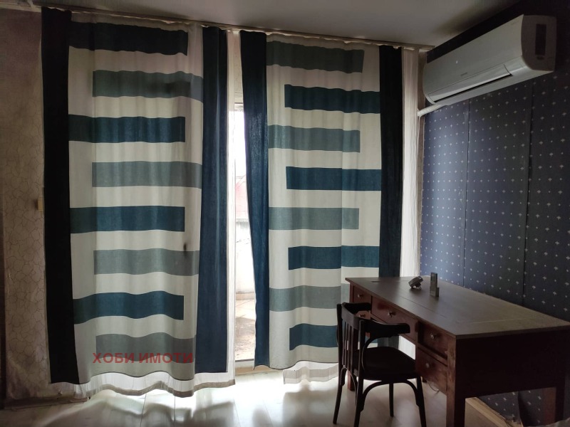 Myytävänä  Pienhuoneisto Plovdiv , Kjutšuk Pariž , 120 neliömetriä | 68776674 - kuva [8]