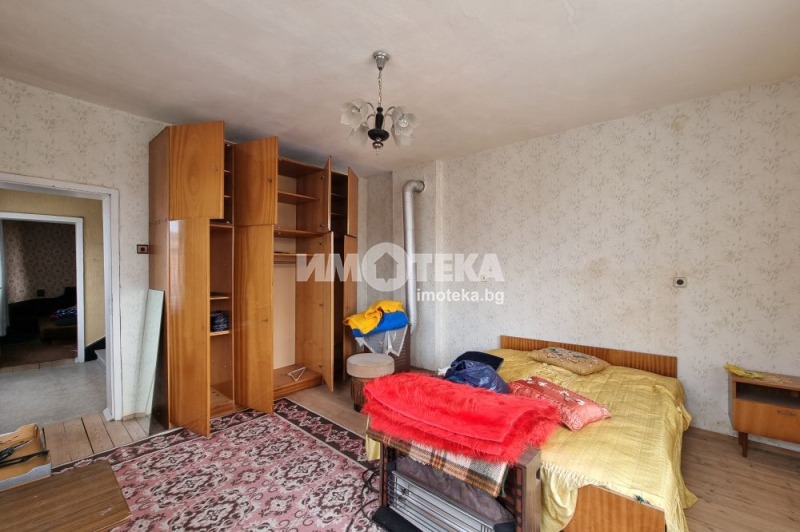 Продава КЪЩА, гр. Драгоман, област София област, снимка 8 - Къщи - 47602999