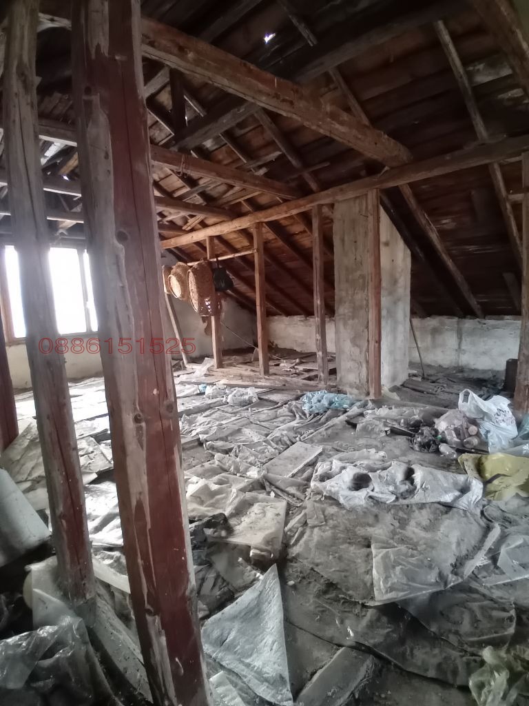 Продава КЪЩА, с. Говедарци, област София област, снимка 11 - Къщи - 52780662