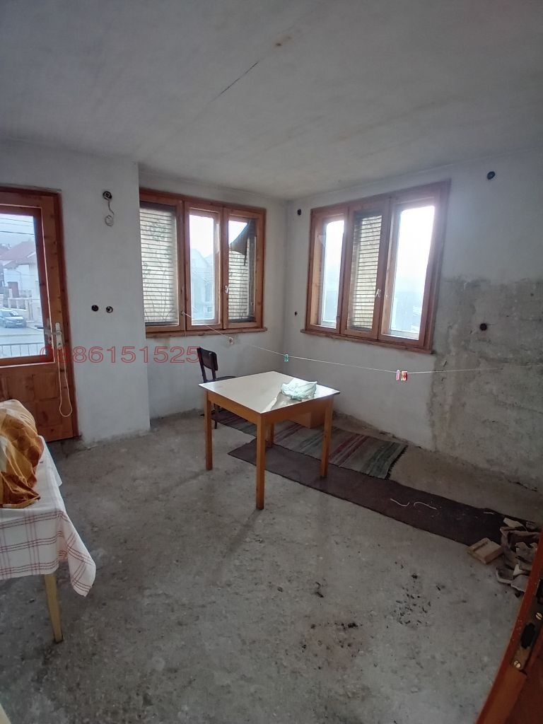 Продава КЪЩА, с. Говедарци, област София област, снимка 7 - Къщи - 52780662