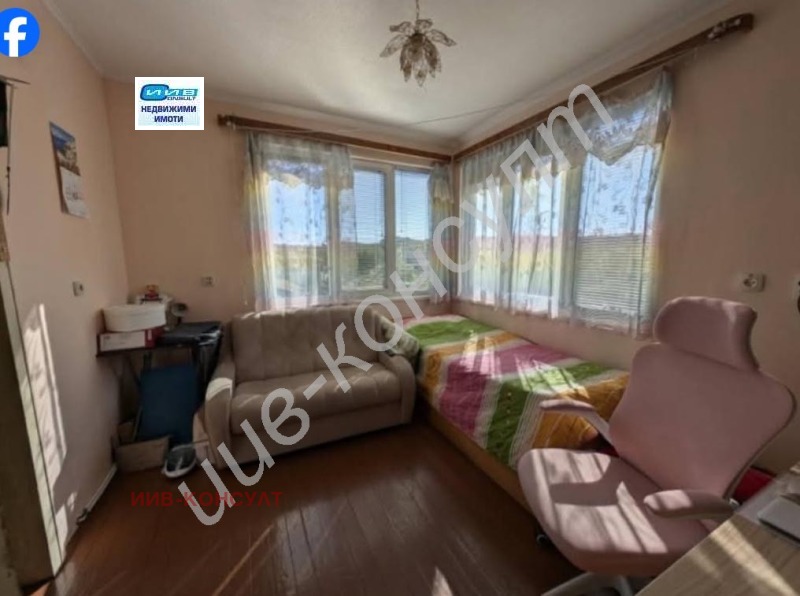 Продава КЪЩА, гр. Дебелец, област Велико Търново, снимка 4 - Къщи - 53198387