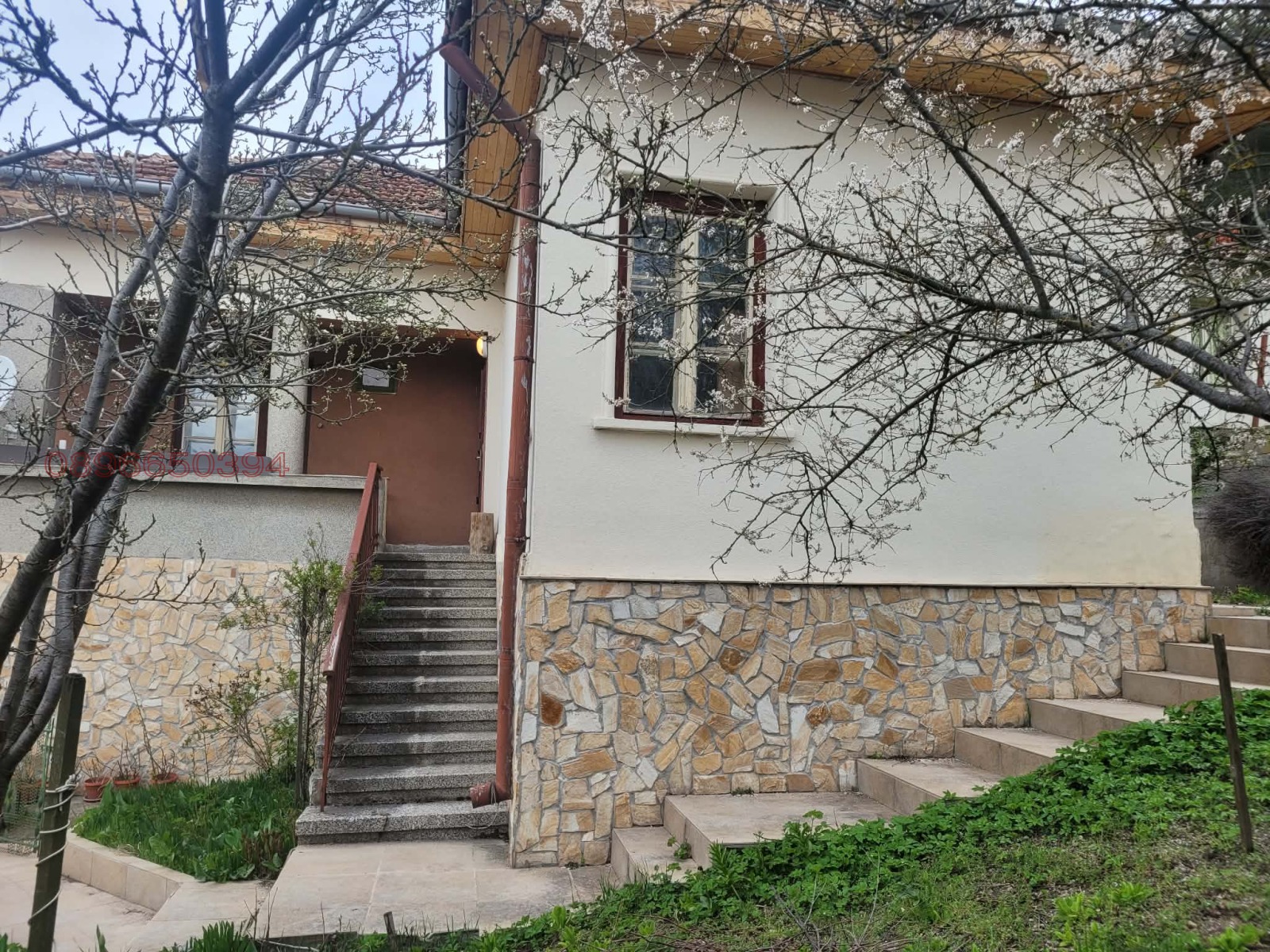 Продава КЪЩА, с. Филиповци, област Перник, снимка 6 - Къщи - 54374558