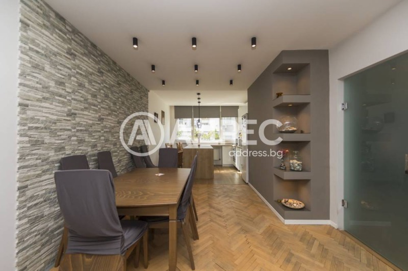 Na sprzedaż  1 sypialnia Sofia , Iztok , 73 mkw | 22620503 - obraz [8]