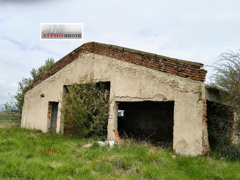 Продава ПРОМ. ПОМЕЩЕНИЕ, гр. Божурище, област София област, снимка 2 - Производствени сгради - 55408424