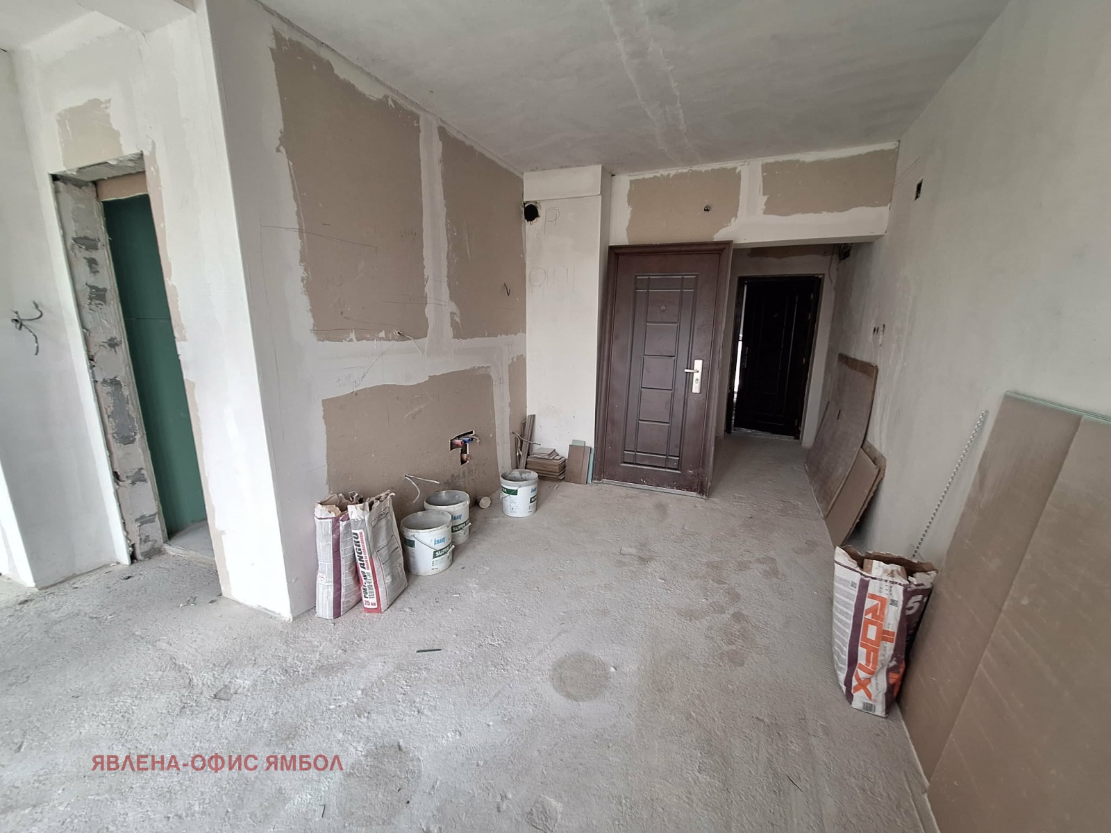 Продава 2-СТАЕН, гр. Ямбол, Център, снимка 2 - Апартаменти - 53763903