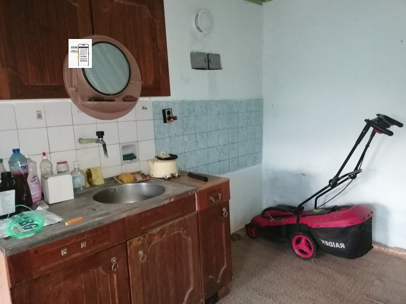 Продава КЪЩА, с. Владимирово, област Добрич, снимка 5 - Къщи - 52577437