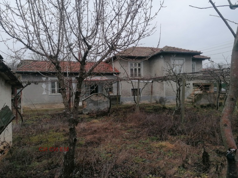 Продава КЪЩА, с. Владимирово, област Добрич, снимка 8 - Къщи - 52577437