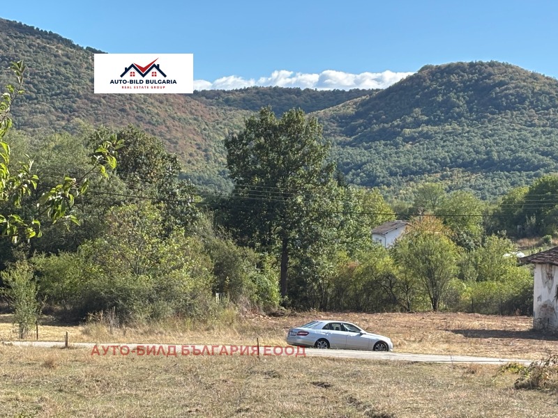 Продава ПАРЦЕЛ, с. Лопушня, област София област