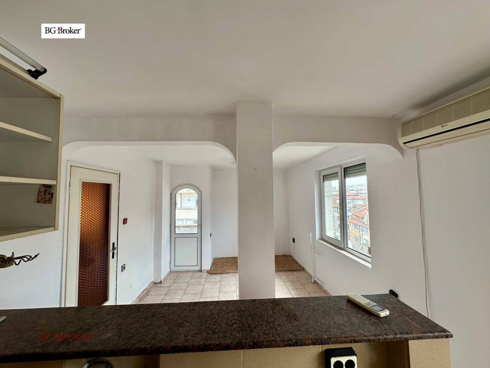 Продава 2-СТАЕН, гр. Бургас, Лазур, снимка 2 - Апартаменти - 54352527