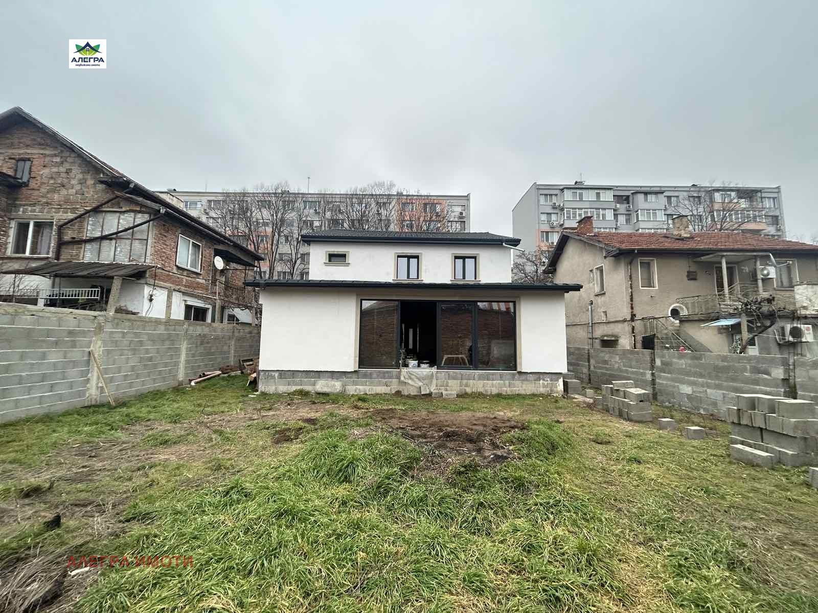 Продава КЪЩА, гр. Пазарджик, Ставропол, снимка 2 - Къщи - 55262084