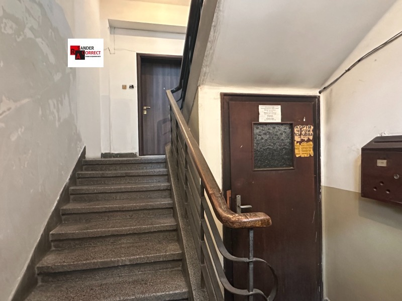 Te koop  Kantoor Sofia , Tsentar , 170 m² | 19157344 - afbeelding [2]