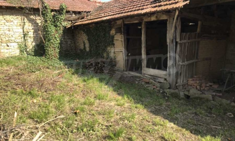 Продава КЪЩА, с. Добромирка, област Габрово, снимка 9 - Къщи - 52096430