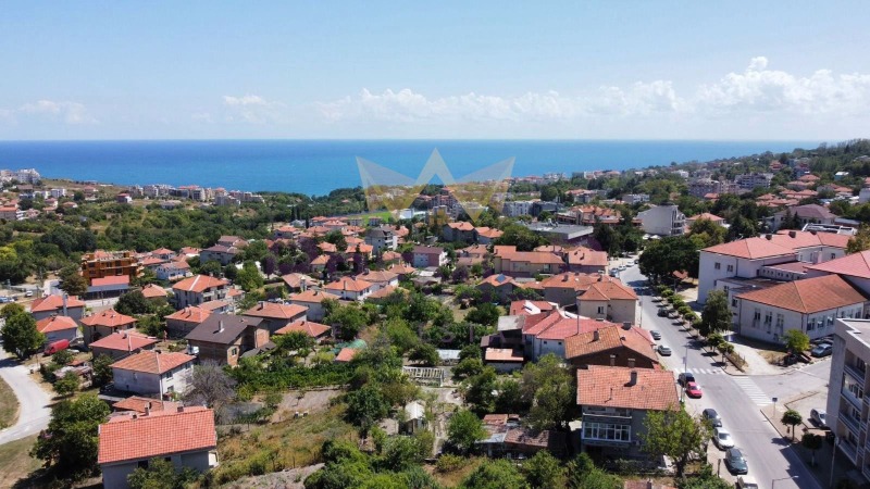 Продава ПАРЦЕЛ в област Варна, гр. Бяла - 864 кв.м / 52 000 € » 101 703.16 лв., ИМОТИ ПРЕМИЕР