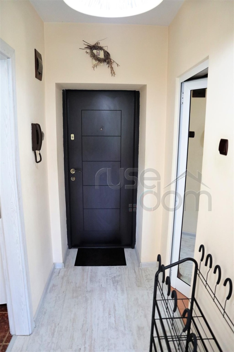 Продава 2-СТАЕН, гр. Русе, Централен южен район, снимка 7 - Апартаменти - 53323034