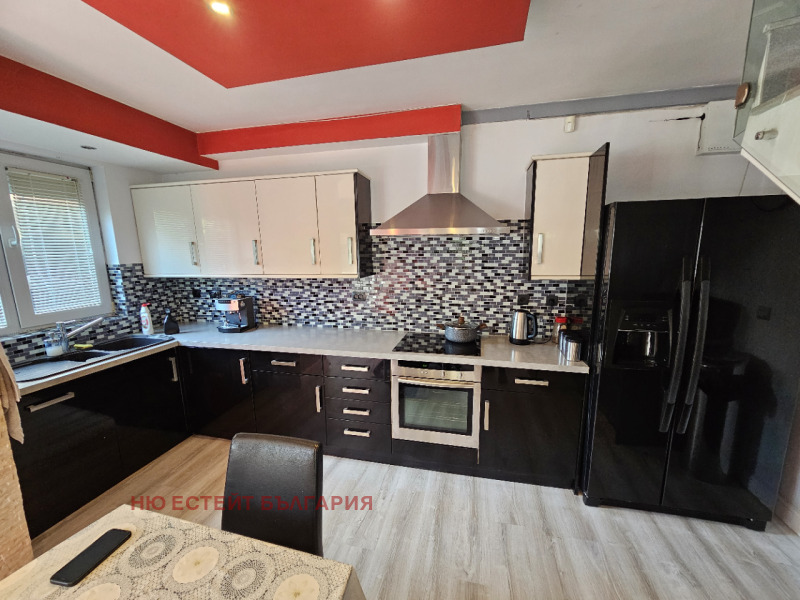 Продава  4-стаен град София , Младост 1 , 120 кв.м | 11545506