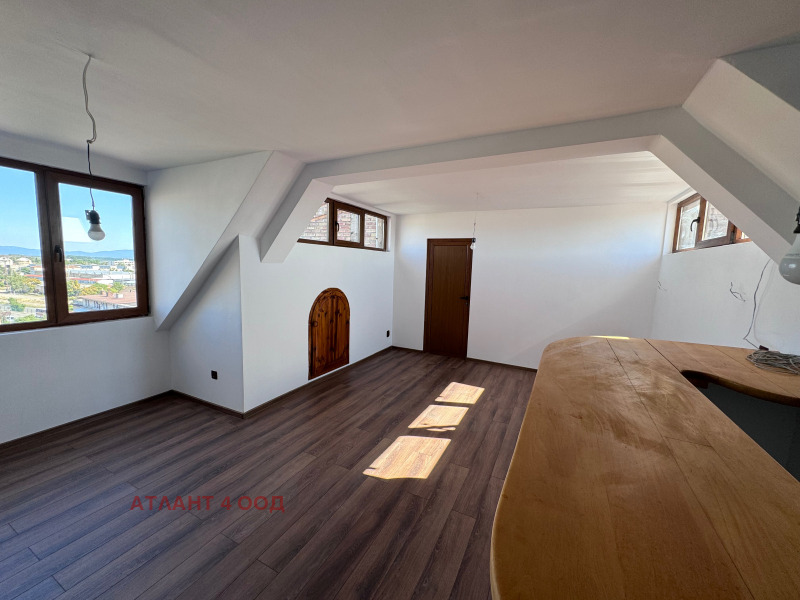 À venda  2 quartos região Stara Zagora , Kazanlak , 82 m² | 63200949