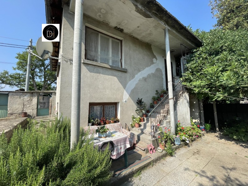 Продава  Къща област Пловдив , с. Куртово Конаре , 120 кв.м | 71176887