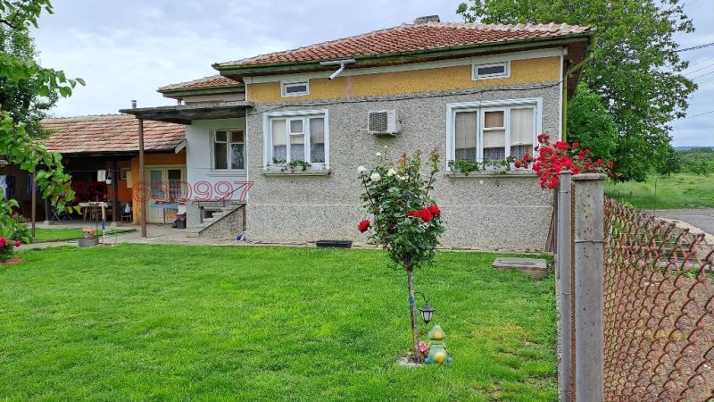 Продава КЪЩА, с. Дибич, област Шумен