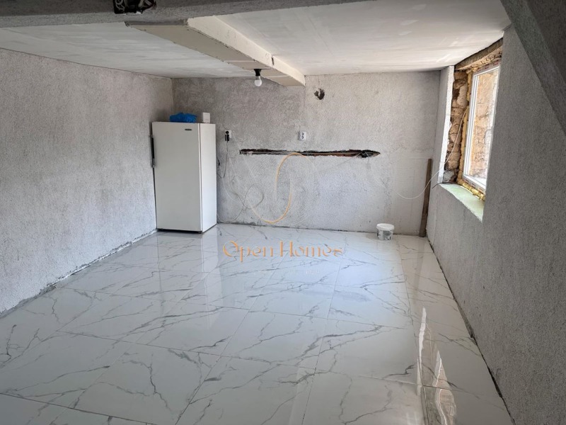 Eladó  Ház régió Plovdiv , Csoba , 110 négyzetméter | 53948952 - kép [11]