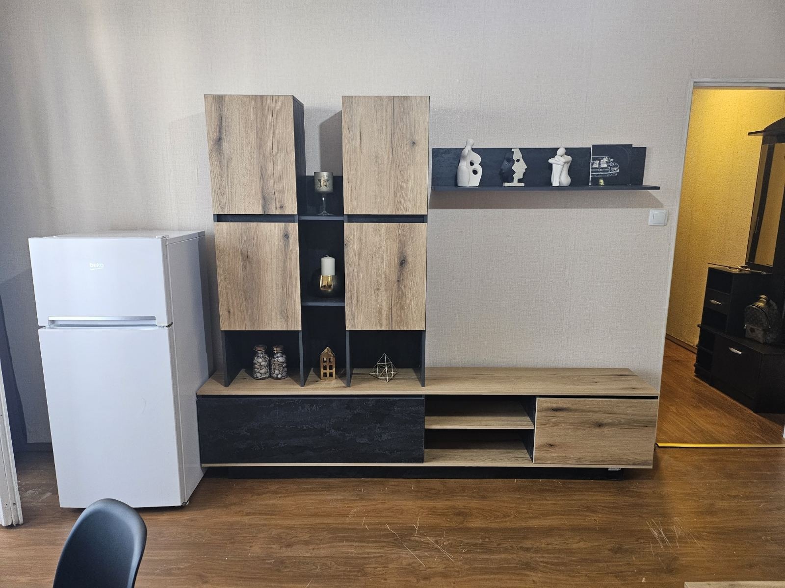 Продава 2-СТАЕН, гр. Перник, Изток, снимка 3 - Апартаменти - 56375696