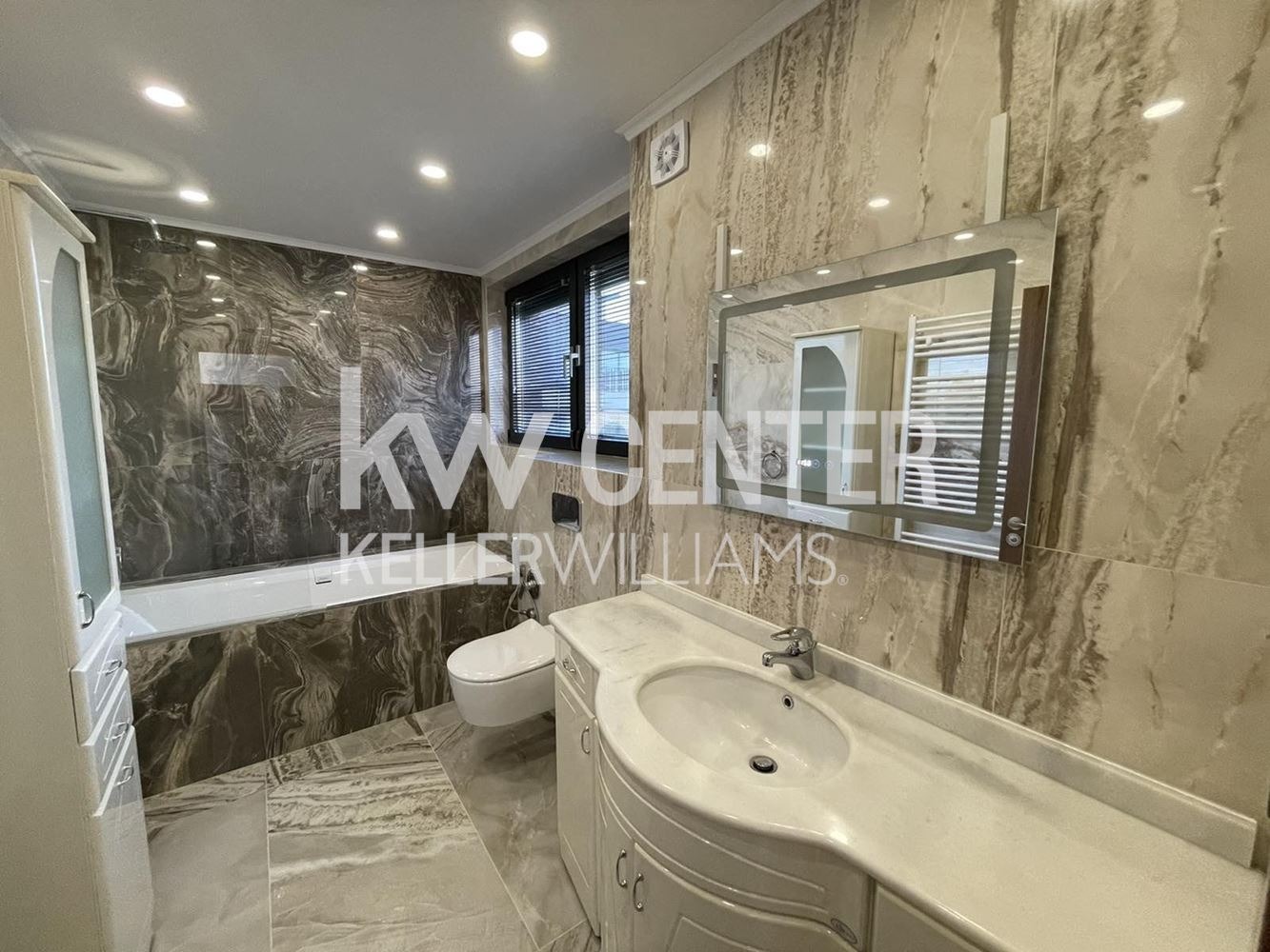 Продава КЪЩА, гр. София, Малинова долина, снимка 10 - Къщи - 56004802
