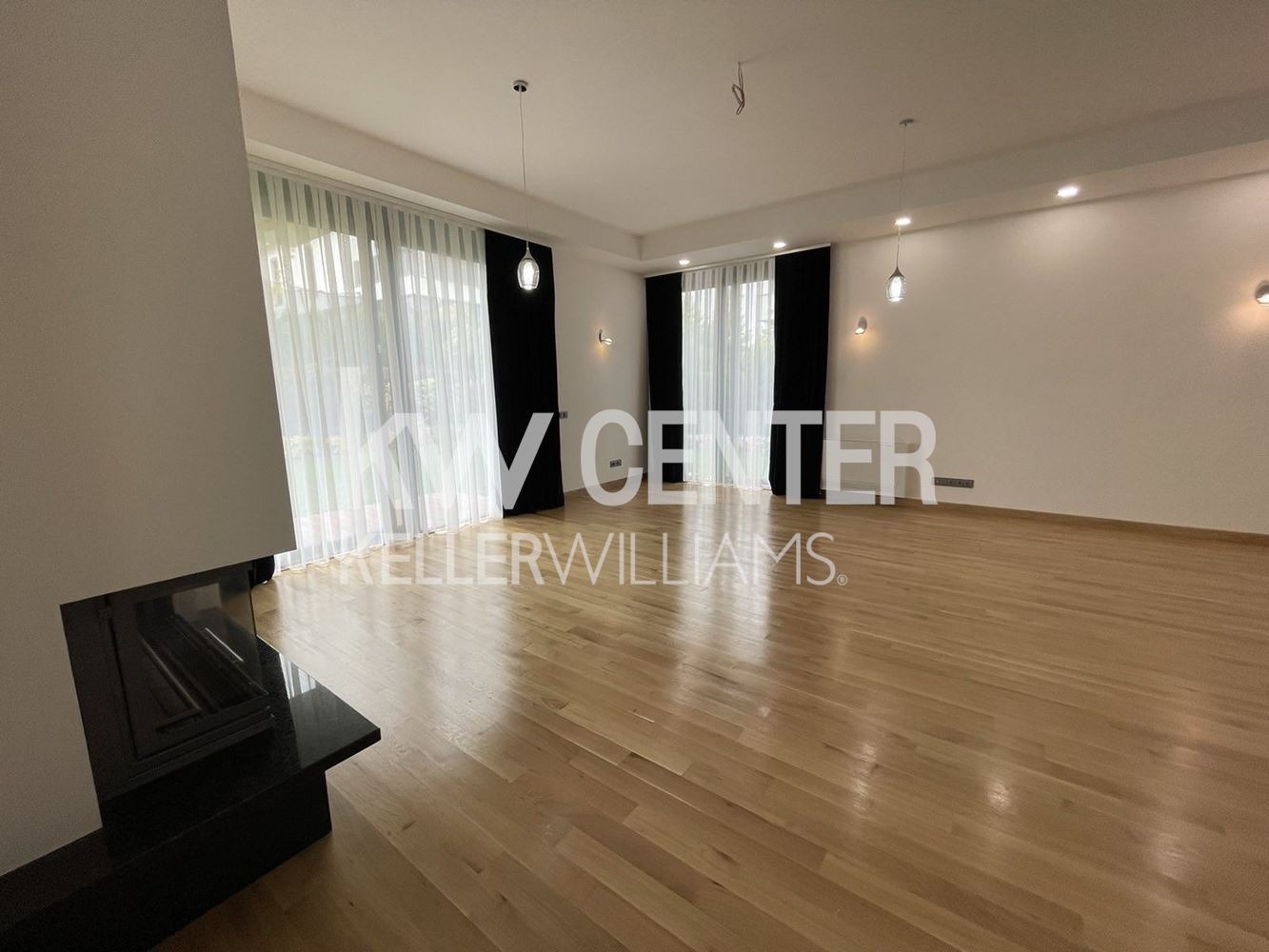 Продава КЪЩА, гр. София, Малинова долина, снимка 2 - Къщи - 56004802