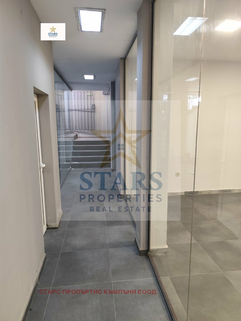 Продава ОФИС в град Варна, Централна поща - 40 кв.м / 50 000 € » 97 791.50 лв., СТАРС ПРОПЪРТИС КЪМПЪНИ ЕООД