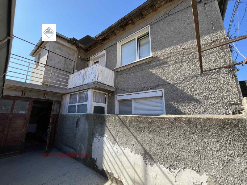 Продава ЕТАЖ ОТ КЪЩА в област Шумен, гр. Нови пазар - 200 кв.м / 105 000 € » 205 362.15 лв., ИМОТИ ФИНАЛ