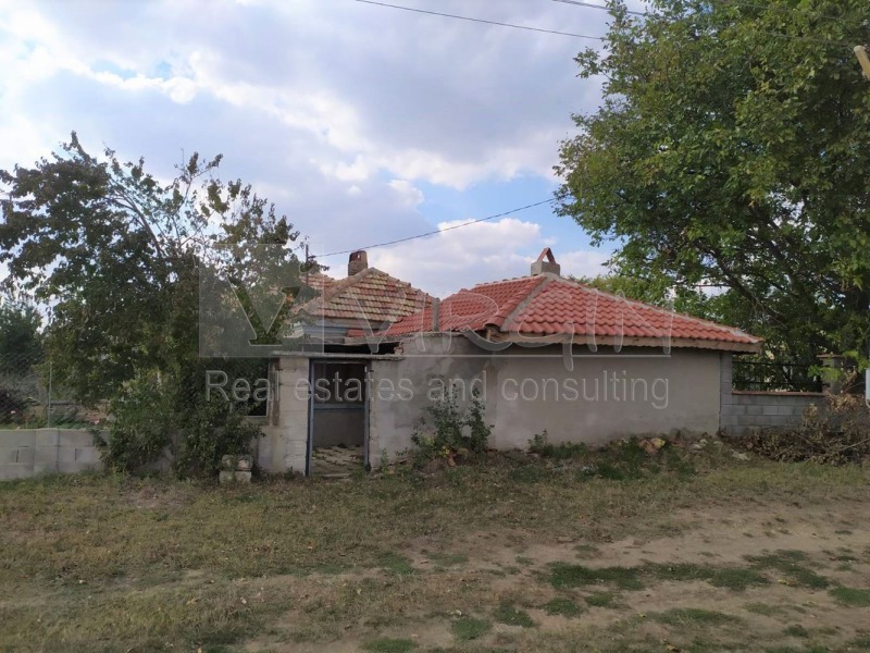 Продава КЪЩА, с. Момчилово, област Варна, снимка 5 - Къщи - 38933317