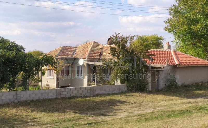 Продава  Къща област Варна , с. Момчилово , 100 кв.м | 72229396 - изображение [2]