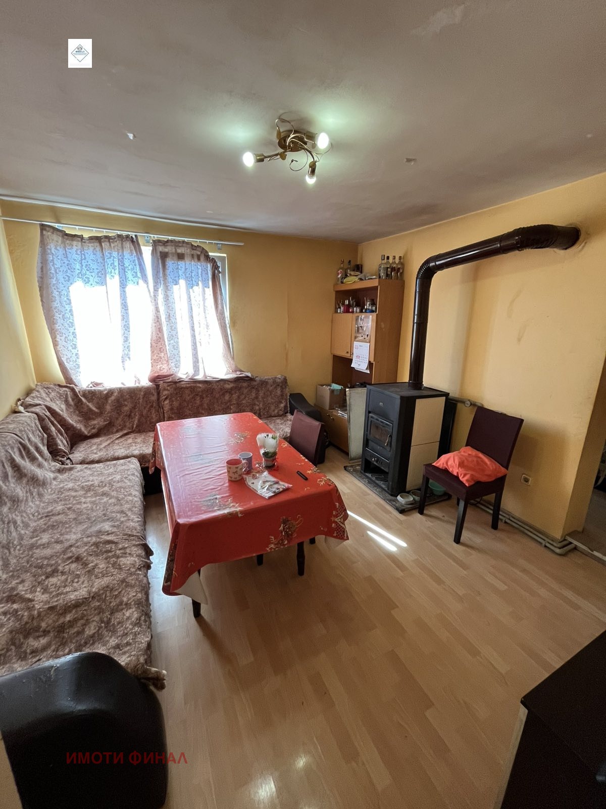 Продава ЕТАЖ ОТ КЪЩА, гр. Нови пазар, област Шумен, снимка 10 - Етаж от къща - 53786947