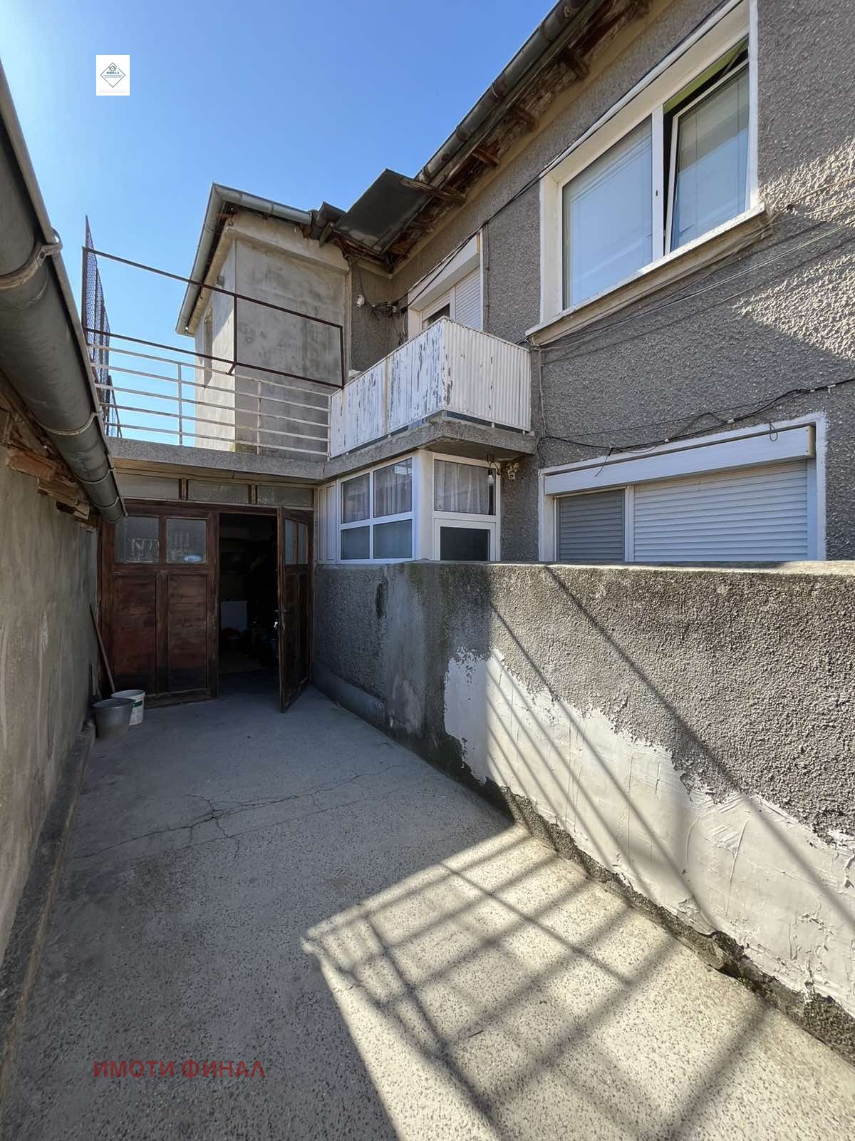 Продава ЕТАЖ ОТ КЪЩА, гр. Нови пазар, област Шумен, снимка 2 - Етаж от къща - 53786947