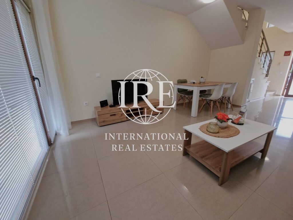 Продава КЪЩА, гр. Балчик, област Добрич, снимка 6 - Къщи - 55117193