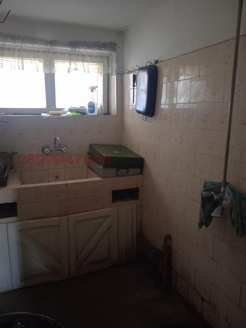 Продава КЪЩА, с. Кочово, област Шумен, снимка 15 - Къщи - 52780483