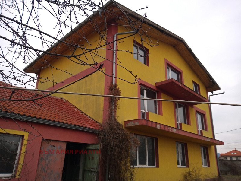 Продава КЪЩА, гр. София, с. Житен, снимка 2 - Къщи - 53538637