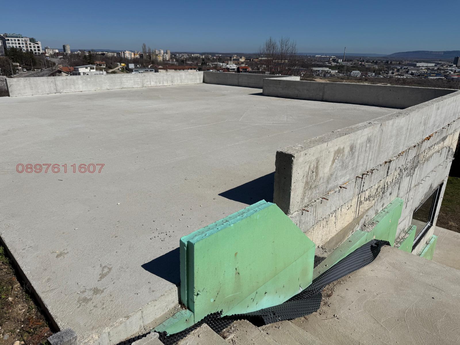 Продава КЪЩА, гр. Шумен, м-т Сакарка, снимка 16 - Къщи - 53780460