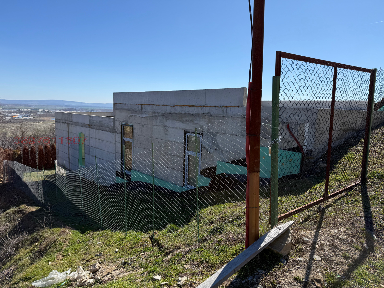 Продава КЪЩА, гр. Шумен, м-т Сакарка, снимка 12 - Къщи - 53780460