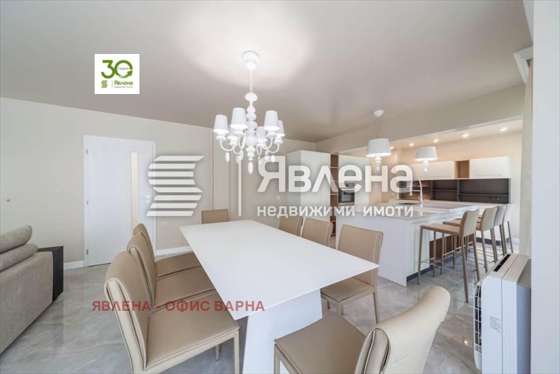 Продава МНОГОСТАЕН, гр. Варна, Център, снимка 6 - Апартаменти - 56341548