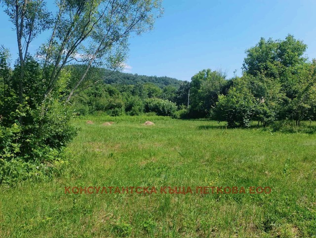 Na prodej  Spiknutí oblast Loveč , Goljama Željazna , 1000 m2 | 63245357